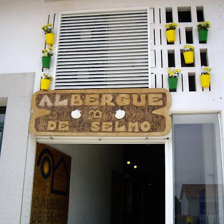 O Albergue De Selmo Arzúa Exteriör bild